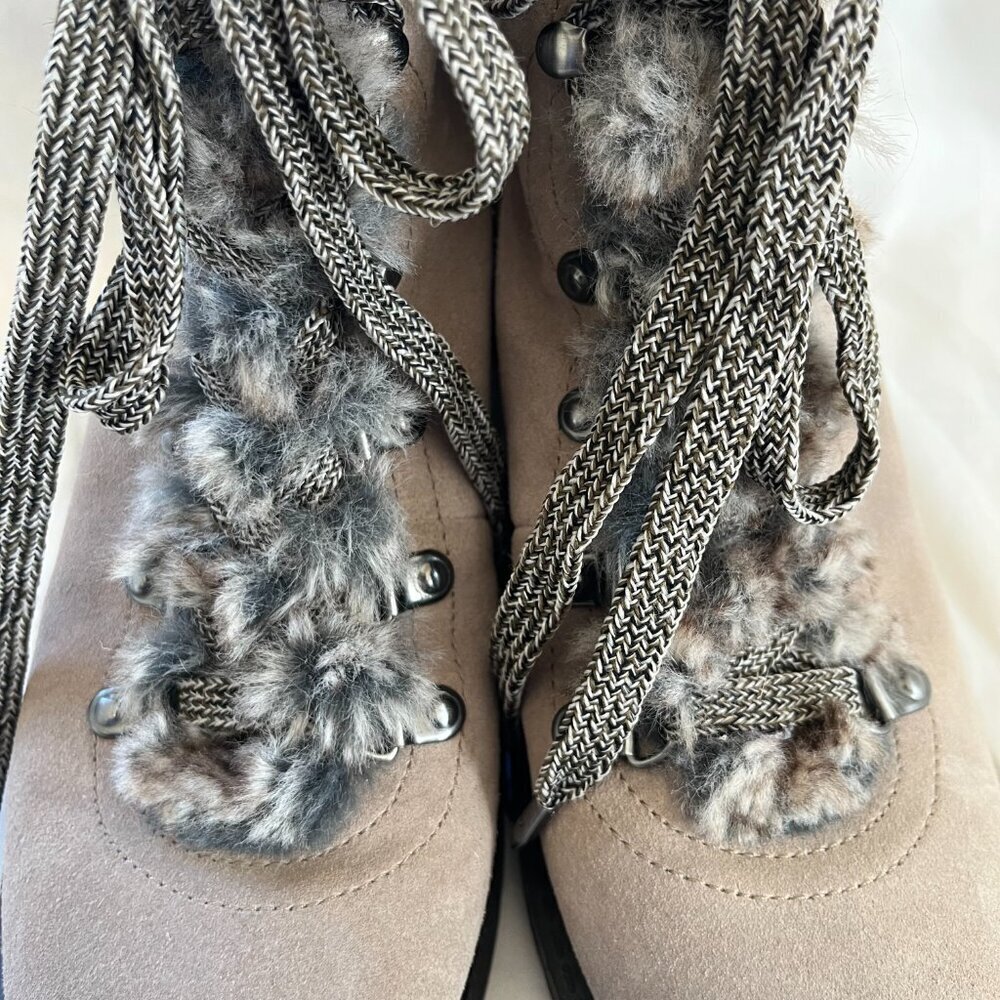 Sam Edelman Darrah Suede Biege Wool Blend Faux Fur Ankle Boot | Size 8 - Picture 2 of 11